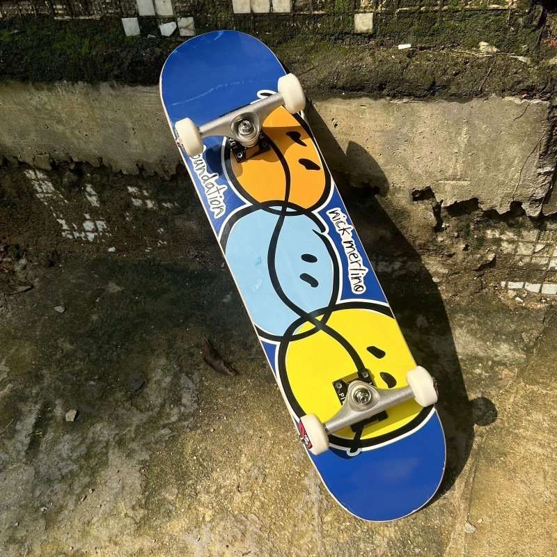 Blue Three Heads skateboard 79cm double kick maple deck bold street board – Groveride