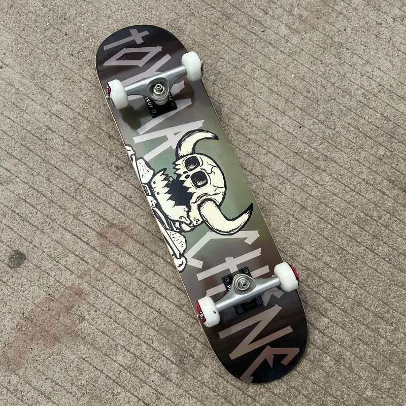 Bull Head graphic skateboard 79cm double kick maple deck street board – Groveride